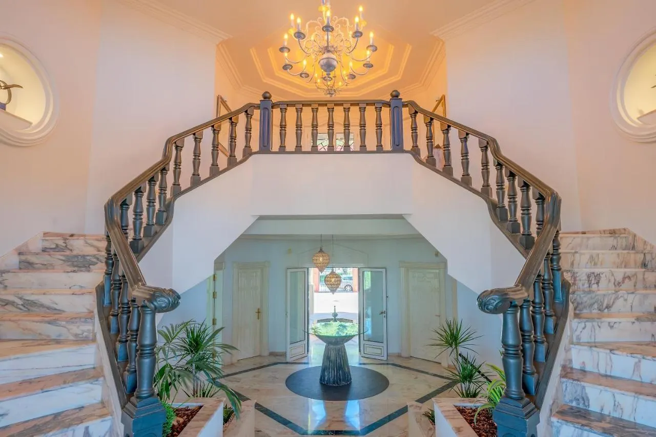 Villa De Lujo Para Familias Y Empresas Mijas Spanien